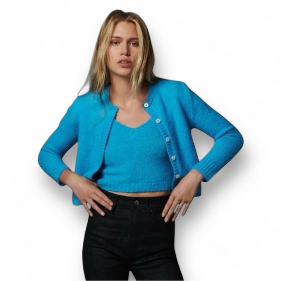 ZARA V-Neck Alpaca Blend V-Neck Tank Top in Blue - Picture 6 of 6